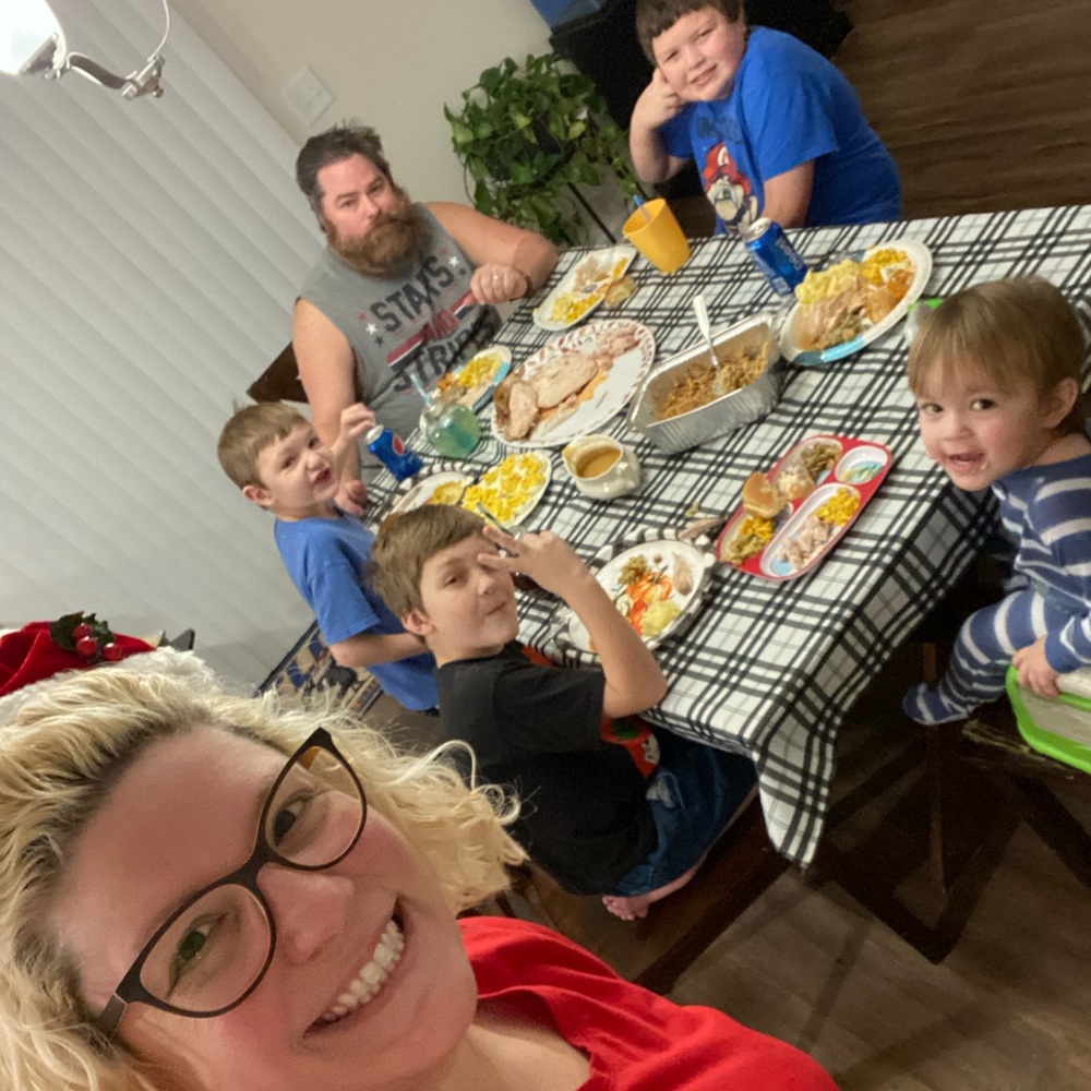 Meet your Posher, Evelyn